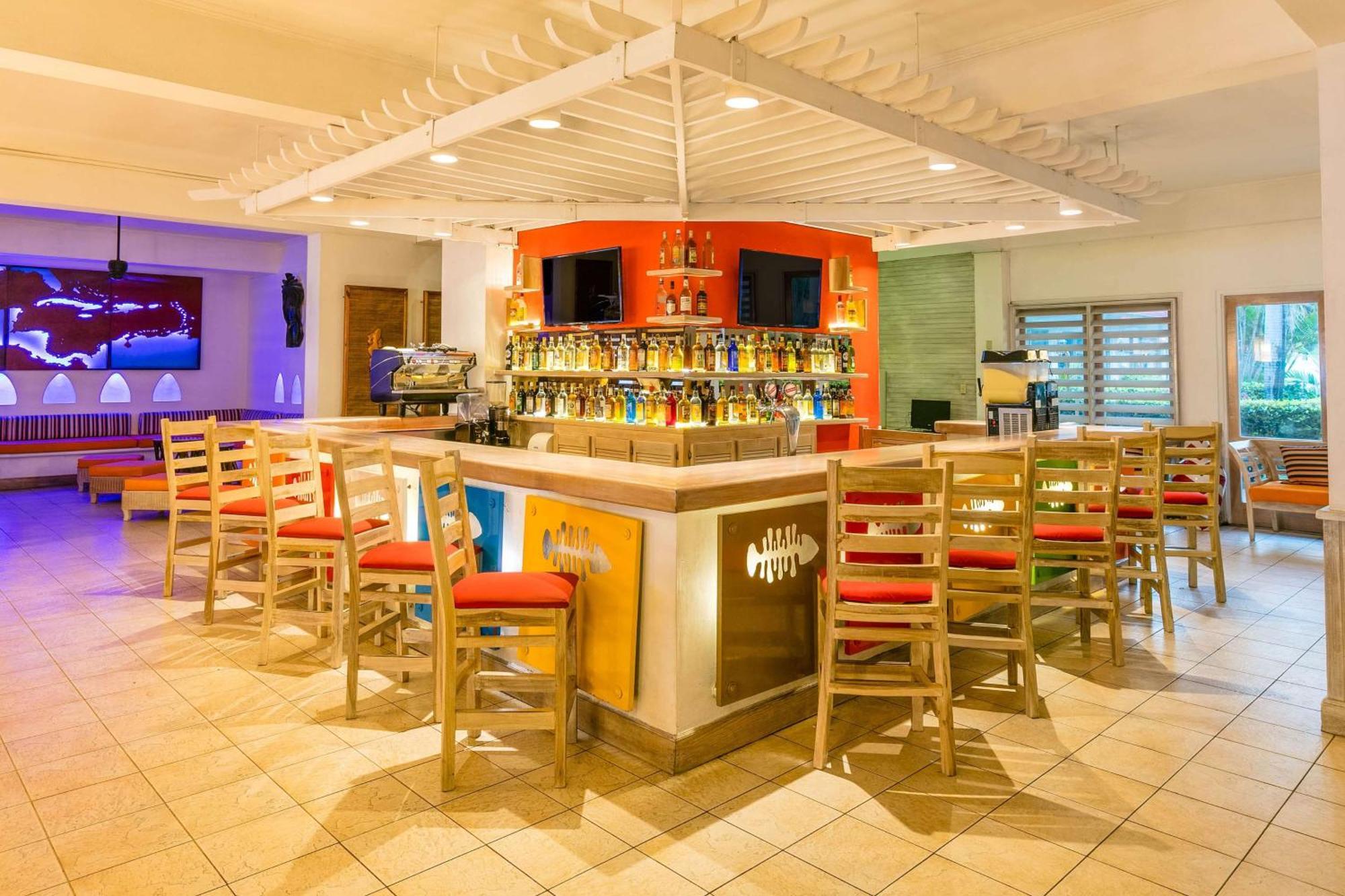 מונטגו ביי Grand Decameron Montego Beach, A Trademark All-Inclusive Resort מראה חיצוני תמונה
