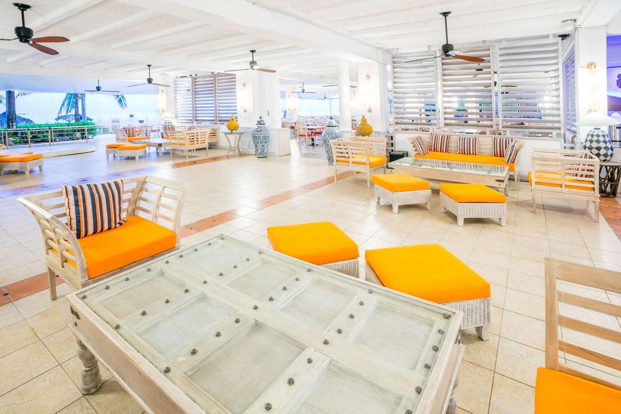 מונטגו ביי Grand Decameron Montego Beach, A Trademark All-Inclusive Resort מראה חיצוני תמונה